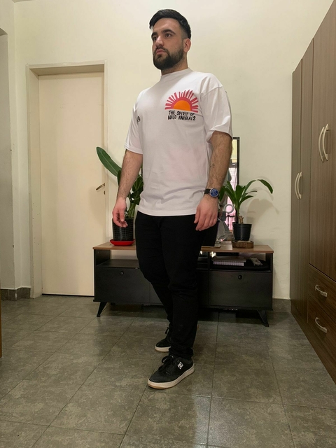 Remera oversize estampada Horizont - comprar online