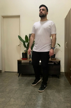 COMBO 3 REMERAS CLASICAS LISAS. (BORDO, BLANCO, AZUL) - Pantaleon streetwear