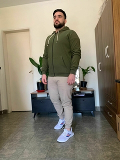 Campera frisada de algodón VERDE MILITAR - Pantaleon streetwear