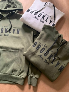 Buzo brooklyn frizado VERDE MILITAR - tienda online