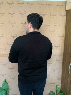 SWEATER DE HILO NEGRO - Pantaleon streetwear