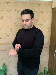 Imagen de SWEATER DE HILO NEGRO