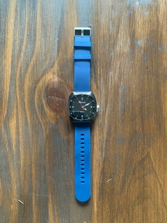 Reloj Yakarta en internet
