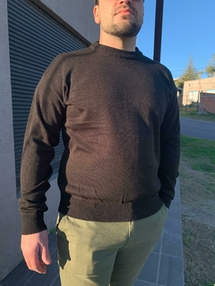 SWEATER DE HILO NEGRO en internet