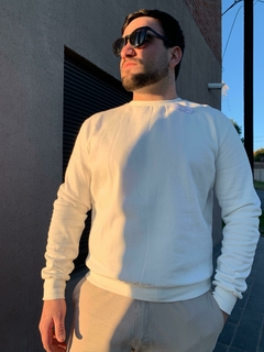 Imagen de Buzo cuello redondo frisado Blanco