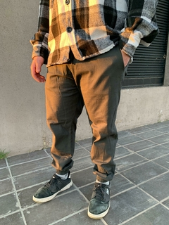 PANTALÓN JOGGER MICHIGAN GRIS