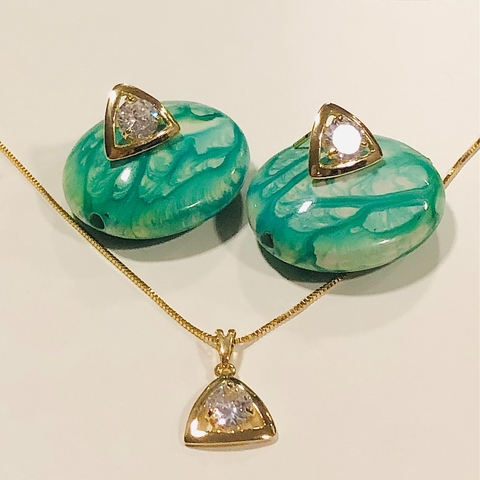 Conjunto de colar e brinco com Pedra zircônia média banho ouro 18k (CJ1057)