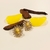 Brinco Peq. Redondo c/ Zircônias cravejadas Cristal e Zircônia central Amarela banho ouro 18k (PQ1421)