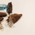 Brinco Peq. Nossa Sra Aparecida c/ Pedra Zircônia Cristal banho ouro 18k (PQ1459) na internet