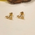 Brinco design Flecha Tarraxa Bebê banho ouro 18k (PQ1486) - comprar online