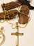 Colar Veneziana Masculino 60cm pingente crucifixo vazado + crucifixo envolto anel banho Ouro 18k (MASC1567) - comprar online