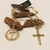 Colar Cartier Masculino 60cm pingente crucifixo vazado + crucifixo envolto anel banho Ouro 18k (MASC1566)