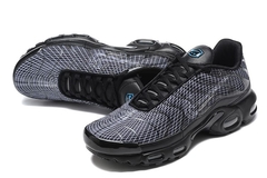 NIKE AIR MAX TN na internet