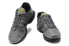 NIKE AIR MAX TN na internet