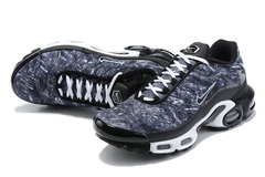 NIKE AIR MAX TN