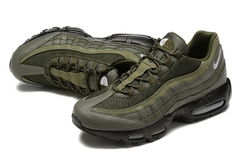 NIKE AIR MAX 95 na internet