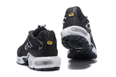 NIKE AIR MAX TN na internet
