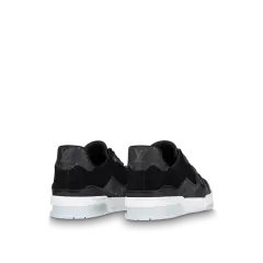 Louis Vuitton Trainer na internet