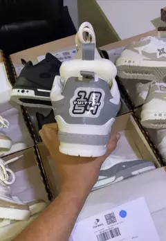 Louis Vuitton Skate cinza/branco - Mardap Outlet