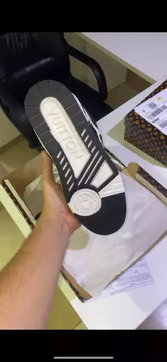 Louis Vuitton Preto/branco