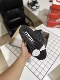 Louis Vuitton Skate Preto na internet