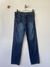calça jeans azul escura modelo reto da marca tritex