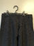 calça preta estilo alfaiataria cintura media tamanho 38 em crepe de poliester - Pixel Brechó