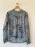 blusa azul estampada na internet