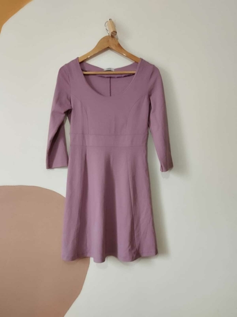 vestido lilás em malha