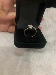 ANEL PRATA ABERTO BOLA LISA E PEDRA OVAL MADREPEROLA - comprar online