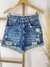 Short azul escuro modelagem mom na internet
