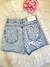 Short jeans detalhe bordado - Cereja Doce Boutique
