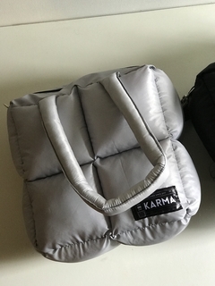 Puffer mediano gris