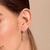 Brinco rommanel ear cuff folheado a ouro com zircônais e pérolas sintéticas Branco com perola Cód. 526936 - loja online