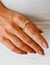 Anel com Detalhes Brilhantes - comprar online
