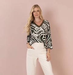 Blusa Estrela na internet