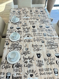 Toalha de Mesa PVC, Térmica, Plástica, Impermeável para 4 lugares 140x140 e 6 lugares 220X140. Estampa CAFÉ AMOR na internet
