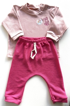 Conjunto de remera interlock y pantalón wafle - comprar online
