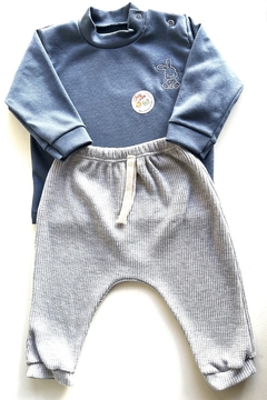 Conjunto de remera interlock y pantalón wafle - tienda online