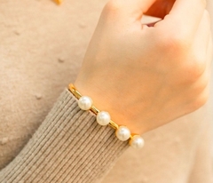 Bracelete Dourado Com Pérolas