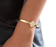 Bracelete trevo branco