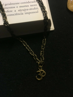 Colar Mantra OM pequeno na internet