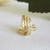 Brinco de agola com zircônias banhado a ouro18k