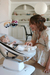 Cadeira de Balanço Descanso Automática 4moms Mamaroo 5 Movimentos - RM Imports Babies