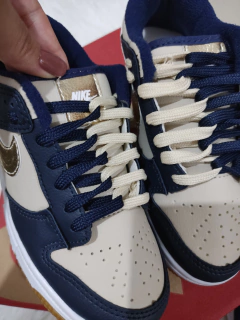 NIKE Dunk Premium - Azul Marinho e Bege - comprar online