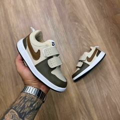 NIKE SAPATÊNIS Velcro Infantil - BEGE COM MARROM PREMIUM