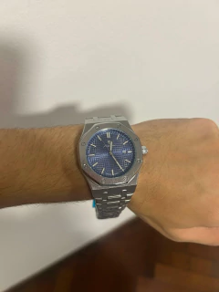 Reloj Poedagar Octagon (Plateado con Azul) en internet
