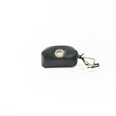 porta saquinhos importado de luxo em couro preto com acabamento dourado para animal de estimação

