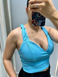 Cropped Elayne Azul Risca de Giz