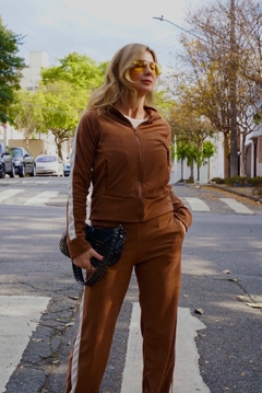 Conjunto TRACKSUIT MARROM & BRANCO - loja online
